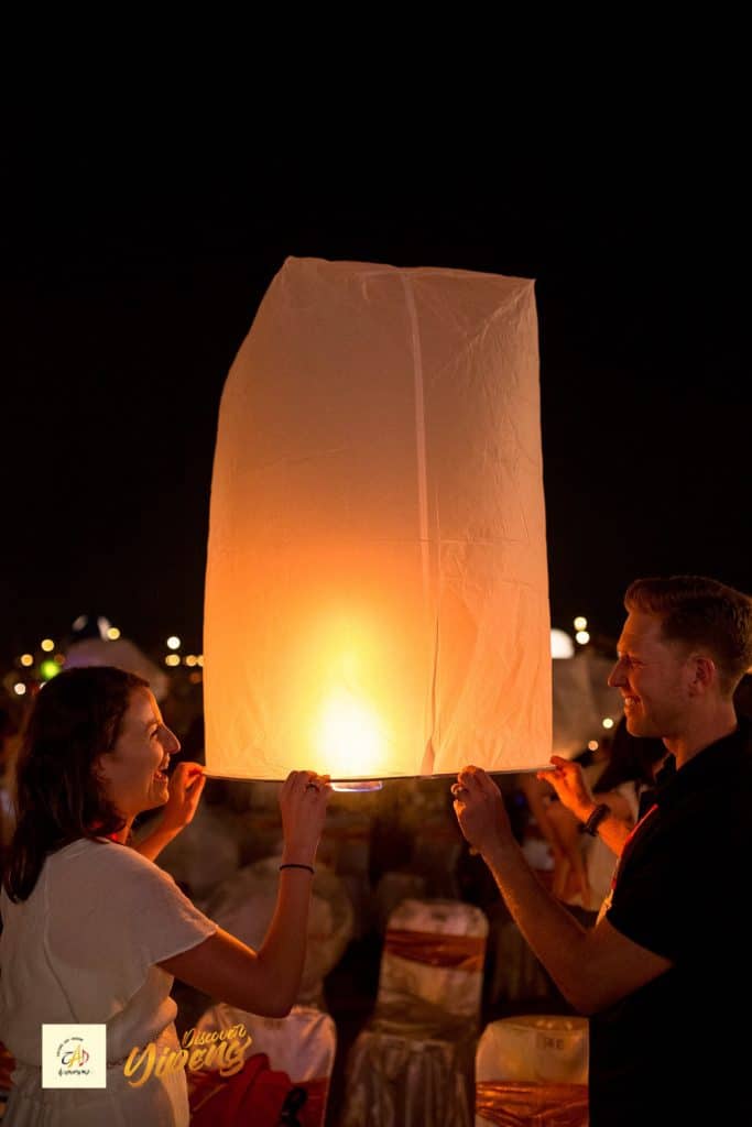 Floating Lantern at Chiang Mai Yi Peng Khomloy Lantern Festival by CAD